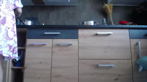 Snapshot of private_space chatting on September 17, 9:11 am Space online show from September 17, 9:11 am