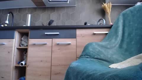 Snapshot of private_space chatting on October 20, 8:04 am Space online show from October 20, 8:04 am