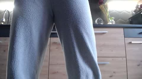 Snapshot of private_space chatting on November 7, 7:19 am Space online show from November 7, 7:19 am