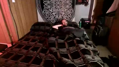 prnstr_ online show from April 22, 8:28 am