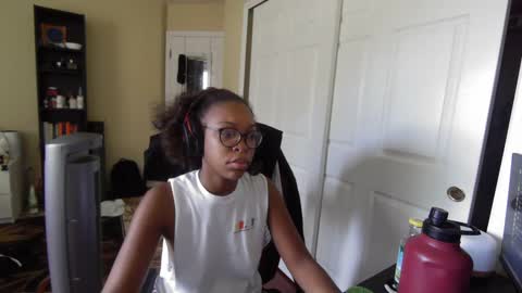 Snapshot of productivepussy chatting on September 12, 2:17 pm ProductivePorn online show from September 12, 2:17 pm