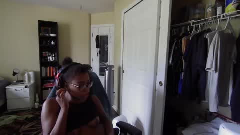 Snapshot of productivepussy chatting on September 22, 8:22 pm ProductivePorn online show from September 22, 8:22 pm