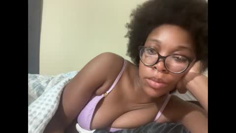 Snapshot of productivepussy chatting on October 8, 3:59 am ProductivePorn online show from October 8, 3:59 am