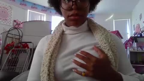 Snapshot of productivepussy chatting on October 31, 8:32 pm ProductivePorn online show from October 31, 8:32 pm