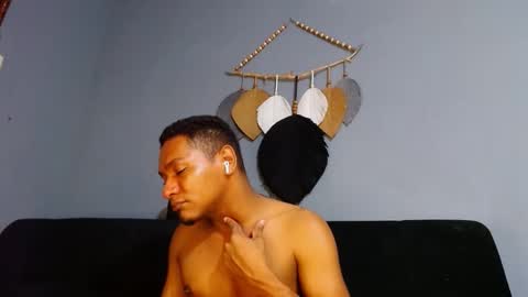 Grande y Gruesa online show from January 23, 6:17 am