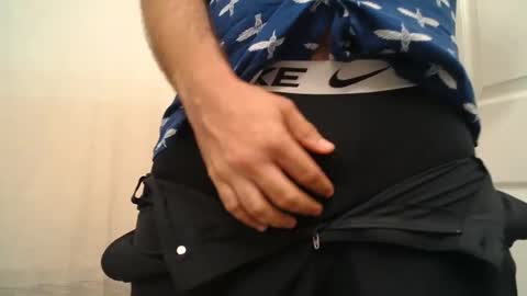 Snapshot of proseccopapi23 chatting on February 17, 3:47 am proseccopapi23 online show from February 17, 3:47 am