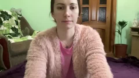 Snapshot of proud_sweet_21 chatting on September 24, 10:35 pm proud sweet 21 online show from September 24, 10:35 pm