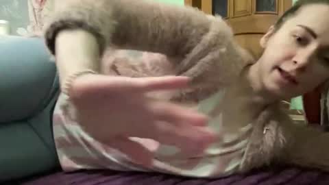 Snapshot of proud_sweet_21 chatting on November 5, 11:49 pm proud sweet 21 online show from November 5, 11:49 pm