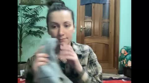 proud sweet 21 online show from April 19, 6:10 pm