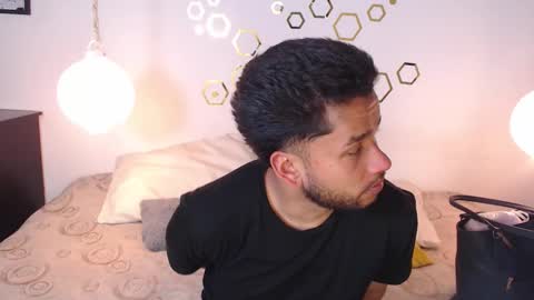 Adris  Juan online show from October 21, 2:12 am