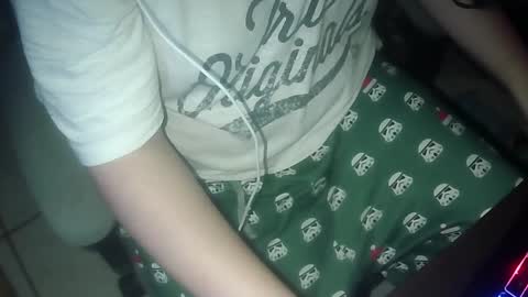 your mysterious man online show from April 1, 2:56 am