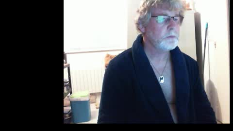 Snapshot of ptitrouquin chatting on October 15, 5:46 pm ptitrouquin online show from October 15, 5:46 pm