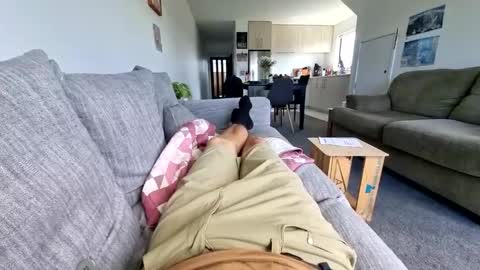 Snapshot of publicwank111returns chatting on December 8, 2:28 am Public online show from December 8, 2:28 am