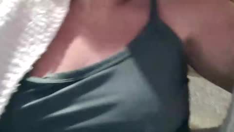 Snapshot of puddleslut420 chatting on November 18, 10:31 am Puddles online show from November 18, 10:31 am