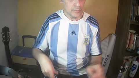 Snapshot of puky_mza chatting on December 4, 3:05 am puky_mza online show from December 4, 3:05 am