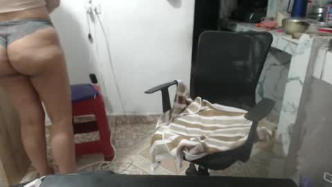 Snapshot of pummpummm chatting on December 15, 11:58 am pummpummm online show from December 15, 11:58 am