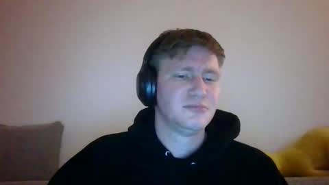 punkindrublic25 online show from April 14, 1:33 am