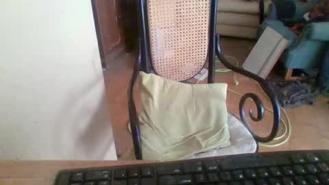 Snapshot of pup_y chatting on September 28, 10:09 am pup_y online show from September 28, 10:09 am