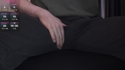 Puppy online show from October 12, 6:07 pm