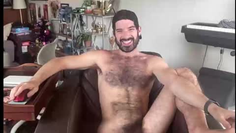 Snapshot of pupscritch chatting on October 7, 5:32 pm Pup Scritch online show from October 7, 5:32 pm