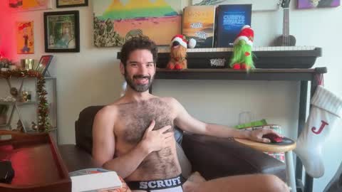 Pup Scritch online show from December 17, 4:02 pm