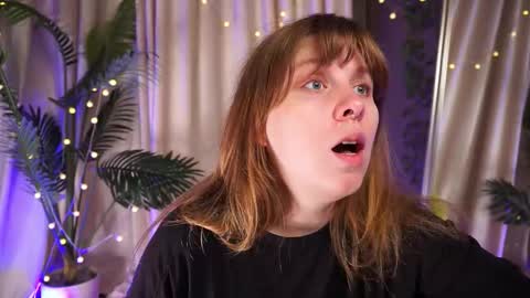 Snapshot of pure_dirt chatting on October 5, 5:39 am constant schedule Wednesday Friday Saturday Sunday The Rosemarie online show from October 5, 5:39 am