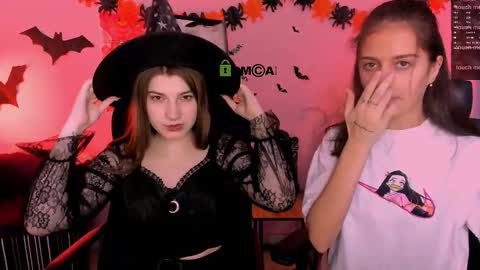 Snapshot of pure_radiance chatting on October 31, 8:48 am Ask me3 online show from October 31, 8:48 am