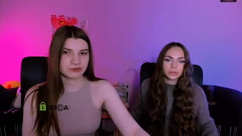 Snapshot of pure_radiance chatting on November 30, 10:08 am Ask me3 online show from November 30, 10:08 am