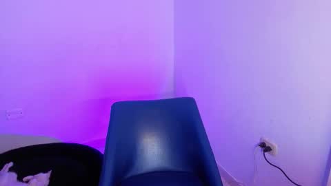 purepleasure25 online show from March 26, 12:06 am