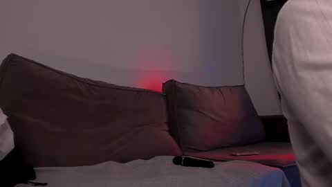 Snapshot of purity_ring chatting on November 14, 1:10 pm Marie online show from November 14, 1:10 pm