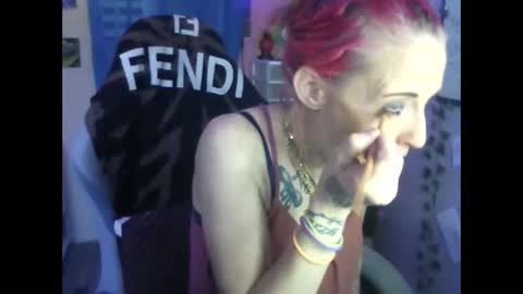 Snapshot of purple2staythnxxx chatting on November 10, 3:44 pm Purple2StayThnxxx online show from November 10, 3:44 pm