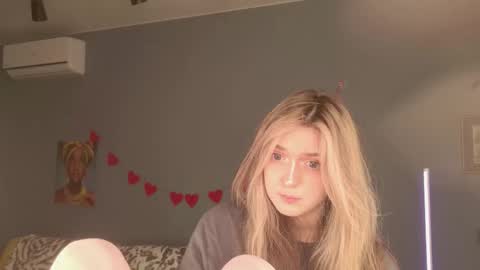 Bella online show from March 20, 5:45 am