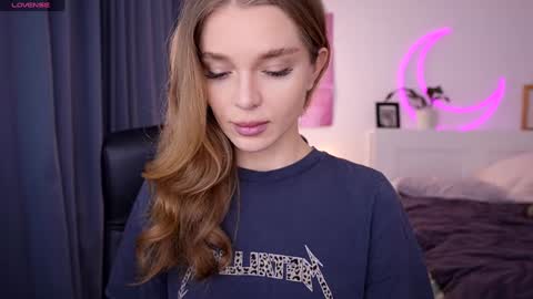 Snapshot of purple_baby chatting on February 4, 4:39 pm Sasha  wait you here 6 of November. will celebrate my B- day online show from February 4, 4:39 pm