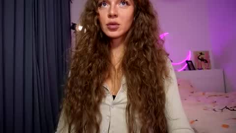 Snapshot of purple_baby chatting on October 10, 1:21 pm Sasha  wait you here 6 of November. will celebrate my B- day online show from October 10, 1:21 pm