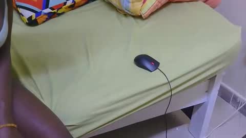 Snapshot of purple_raaine chatting on December 4, 7:00 pm purple Rain online show from December 4, 7:00 pm