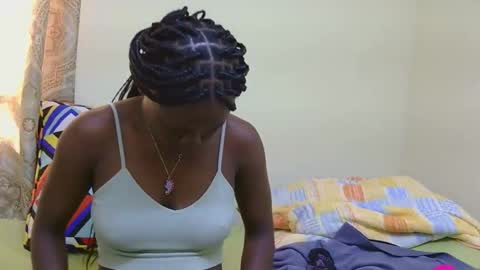 Snapshot of purple_raaine chatting on December 5, 7:06 am purple Rain online show from December 5, 7:06 am