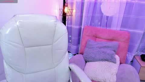 Anna  online show from December 6, 8:29 pm