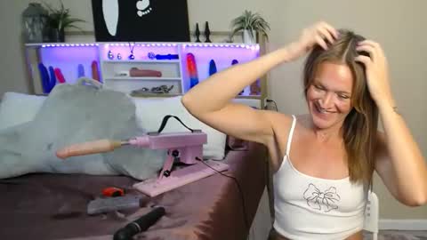 Purple online show from December 5, 5:49 am