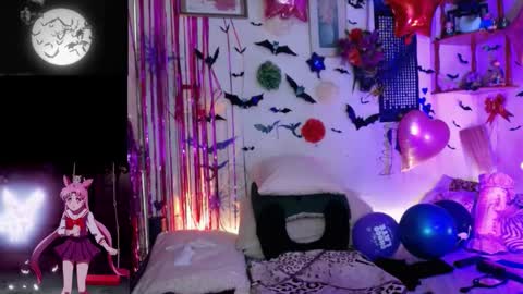 Snapshot of purplekattlyn chatting on November 17, 6:24 pm purplekattlyn online show from November 17, 6:24 pm