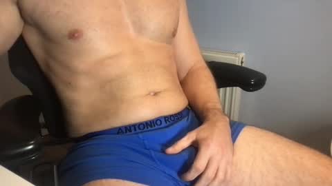 Snapshot of purplelamb1984 chatting on October 29, 10:06 am purplelamb1984 online show from October 29, 10:06 am