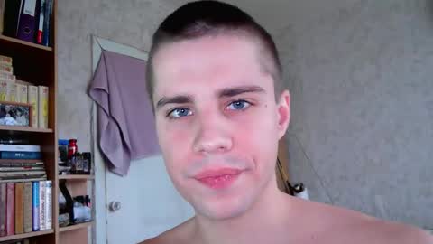 Snapshot of pusaprada chatting on December 18, 10:10 am pusaprada online show from December 18, 10:10 am