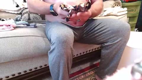 Snapshot of puss123176428 chatting on February 16, 10:32 pm puss123176428 online show from February 16, 10:32 pm