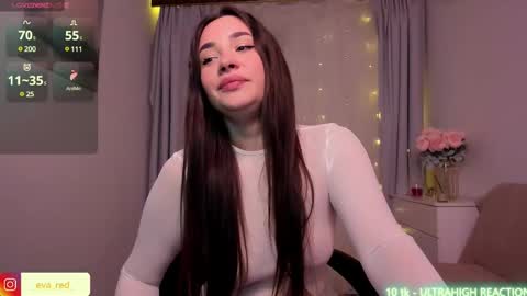 Snapshot of pussy__warrior chatting on February 28, 3:48 pm Eva please thumbs up me online show from February 28, 3:48 pm