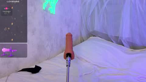 Snapshot of pussy_asmr chatting on October 8, 4:48 pm Monica online show from October 8, 4:48 pm