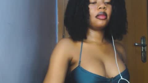 stella online show from February 25, 6:45 am