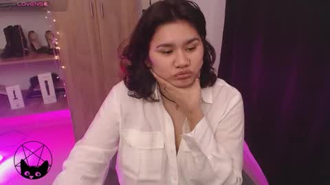 Mari online show from March 24, 4:06 am