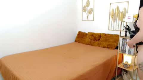 Your sweet Lala online show from November 17, 4:40 am