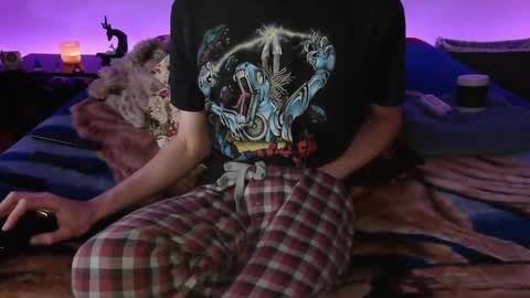 Snapshot of pussylover2182 chatting on February 11, 6:08 am pussylover2182 online show from February 11, 6:08 am