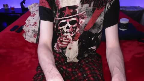 Snapshot of pussylover2182 chatting on March 2, 6:05 am pussylover2182 online show from March 2, 6:05 am