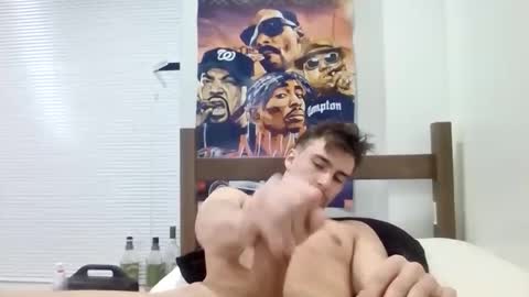 Snapshot of pussylover456782 chatting on December 5, 6:33 am pussylover456782 online show from December 5, 6:33 am